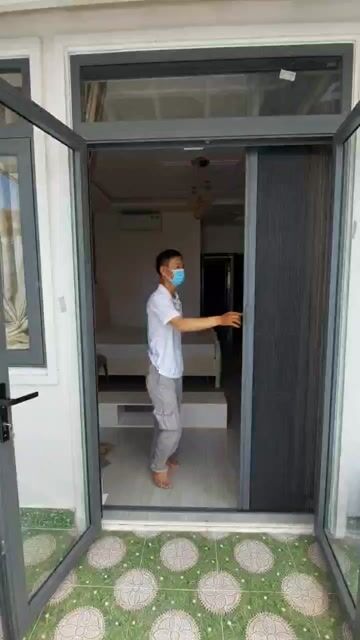 Cửa lưới chống muỗi dạng xếp có ray, nhôm dày.. Mua bán Nội thất, đồ gia dụng khác tại Quận Gò Vấp Tp Hồ Chí Minh được đăng bởi Cửa lưới EMODO hình 1