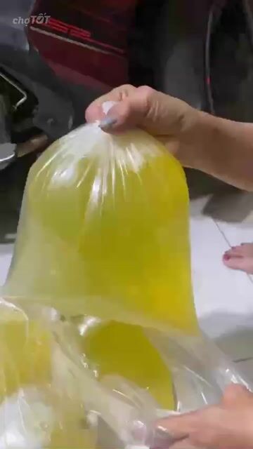 Lòng trắng trứng gà tươi Vàng nhạt. Mua bán Đồ ăn, thực phẩm và các loại khác tại Quận 8 Tp Hồ Chí Minh được đăng bởi Trong Nghia Tran hình 1
