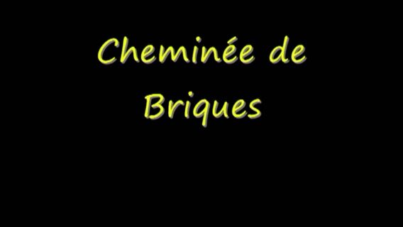 cheminée de briques
