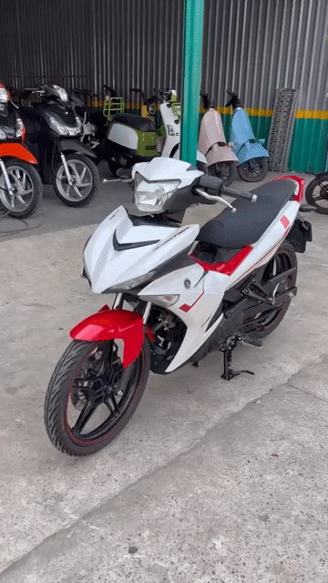 Yamaha Exciter 150 Trắng đỏ 22000 km. Mua bán Xe máy tại Thị xã Bến Cát Bình Dương được đăng bởi xe máy trả góp tín nghĩa  hình 1