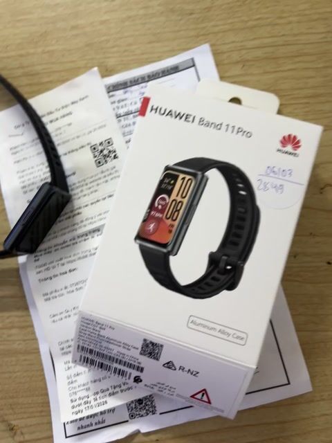 Huawei Band 11 Pro Đen. Mua bán Thiết bị đeo thông minh tại Quận Đống Đa Hà Nội được đăng bởi thắng mobile mua bán điện thoại hình 1