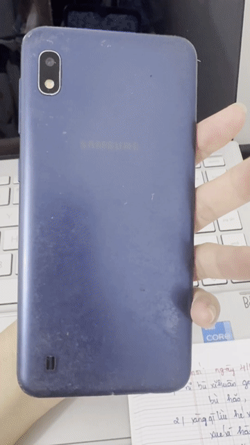 Samsung màu Xanh đậm. Mua bán Điện thoại tại Huyện Phú Riềng Bình Phước được đăng bởi Tâm Tâm hình 1