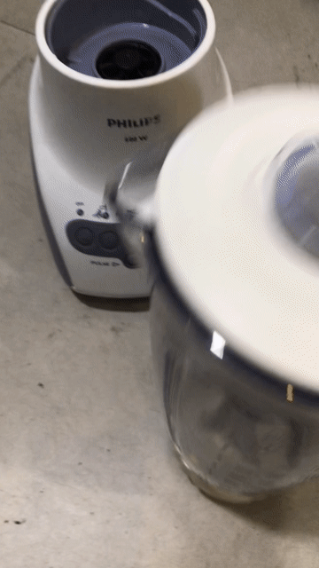 Máy xay sinh tố Philips HR2118. Mua bán Bếp, lò, đồ điện nhà bếp tại Quận 7 Tp Hồ Chí Minh được đăng bởi Phạm Hưng 1982 Q7 Đồ cũ Bao Sài  hình 1