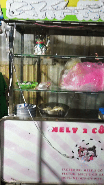 Xe đẩy bán hàng Mely 2 Cô Gái Khung kim loại. Mua bán Đồ chuyên dụng, Giống nuôi trồng tại Huyện Củ Chi Tp Hồ Chí Minh được đăng bởi Tâm Nhi Lâm hình 1