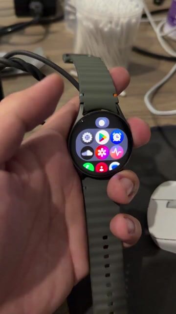 Samsung Galaxy Watch7 Xám. Mua bán Thiết bị đeo thông minh tại Quận Bình Thạnh Tp Hồ Chí Minh được đăng bởi Vũ Nguyễn hình 1