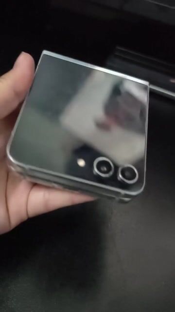 Samsung Z Flip 5 Xanh mint Đã sử dụng. Mua bán Điện thoại tại Quận Liên Chiểu Đà Nẵng được đăng bởi Lê Vũ Ngọc Như hình 1