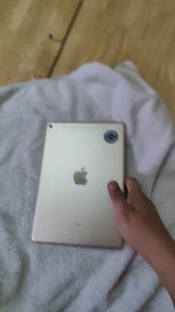 Apple iPad Pro 9.7 32GB Wifi 4G. Mua bán Máy tính bảng tại Quận Bình Thạnh Tp Hồ Chí Minh được đăng bởi Mẫn hình 1