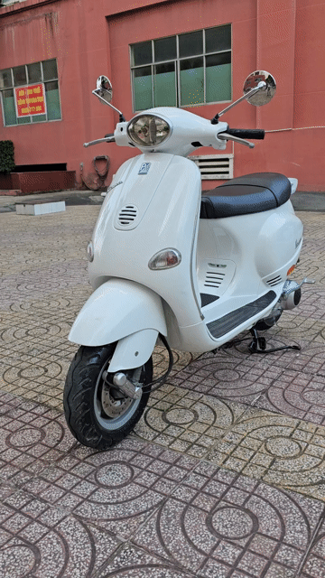Piaggio Vespa ET8 150 Huyền Thoại Tuyệt Đẹp. Mua bán Xe máy tại Quận Bình Tân Tp Hồ Chí Minh được đăng bởi Phú Hào Cub SG Thịnh Vượng hình 1
