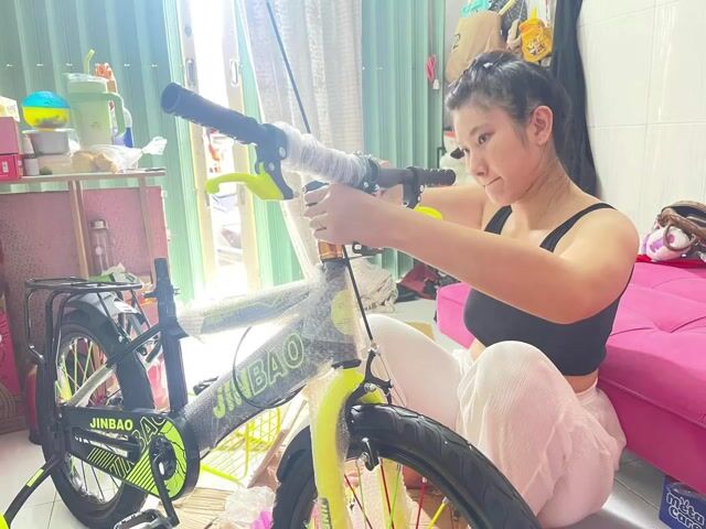 Xe đạp trẻ em JINBAO Đen vàng Mới. Mua bán Xe đạp tại Thành phố Bến Tre Bến Tre được đăng bởi Do truong phu hình 1