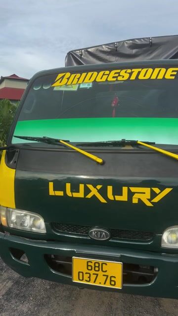 kia k165.2015 tải 2t4 . xe máy im mạnh.có lạnh. Mua bán Xe tải, xe ben tại Thành phố Tân An Long An được đăng bởi Trung Dũng hình 1