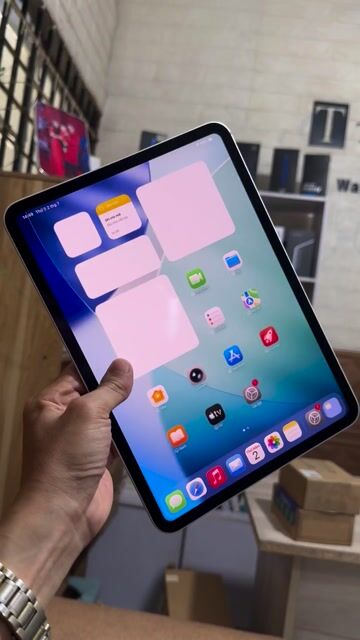 iPad Pro M5 256GB VN PIN 100% BH T1/2027. Mua bán Máy tính bảng tại Quận Gò Vấp Tp Hồ Chí Minh được đăng bởi TheTekCoffee hình 1