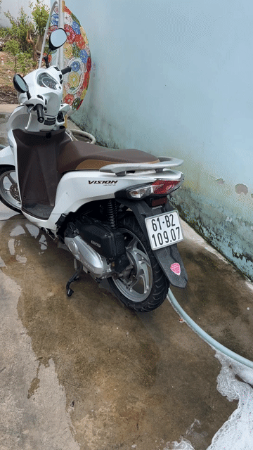 Honda Vision 2019 Smartkey Trắng 20.000km. Mua bán Xe máy tại Thành phố Thủ Dầu Một Bình Dương được đăng bởi Bình hình 1