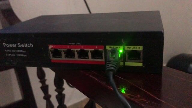 Bộ chuyển đổi PoE và switch POE có fix nhẹ. Mua bán Phụ kiện (Màn hình, Chuột...) tại Huyện Thuận Thành Bắc Ninh được đăng bởi Vũ quân hình 1