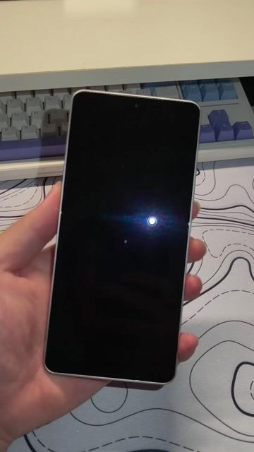 iQOO Z9 8GB/256GB Trắng. Mua bán Điện thoại tại Quận Long Biên Hà Nội được đăng bởi Trần Minh hình 1