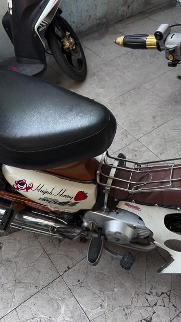 Honda Cub cánh én 1992. Mua bán Xe máy tại Quận Bình Tân Tp Hồ Chí Minh được đăng bởi Cầm đồ thanh lí hình 1