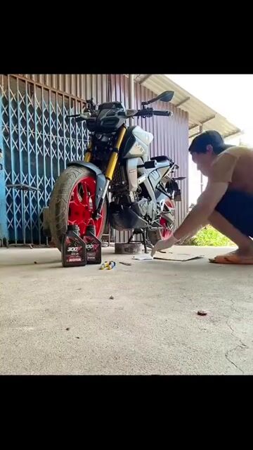 Yamaha MT15 2021 Bạc 21000 km. Mua bán Xe máy tại Huyện Krông Bông Đắk Lắk được đăng bởi truong hoang hình 1