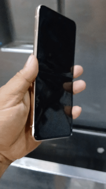 Samsung Galaxy Z Flip 4 VN 256GB Kem Lỗi màn hình. Mua bán Điện thoại tại Quận Tân Bình Tp Hồ Chí Minh được đăng bởi Thành hình 1