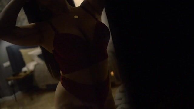 Model - AnaisQuinn deepthroat