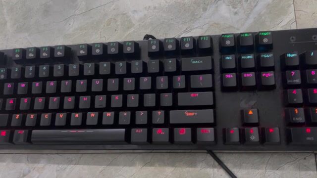 Bàn phím cơ Dareu EK520 Đen Đã sử dụng. Mua bán Phụ kiện (Màn hình, Chuột...) tại Quận Cẩm Lệ Đà Nẵng được đăng bởi dung hình 1