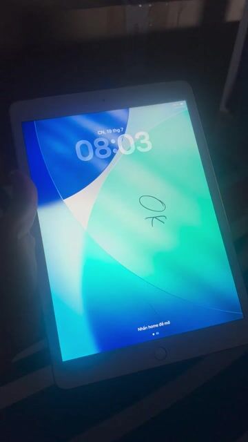Apple iPad Gen 8 128GB Vàng 4G. Mua bán Máy tính bảng tại Huyện Bình Chánh Tp Hồ Chí Minh được đăng bởi Tuấn Tuấn hình 1