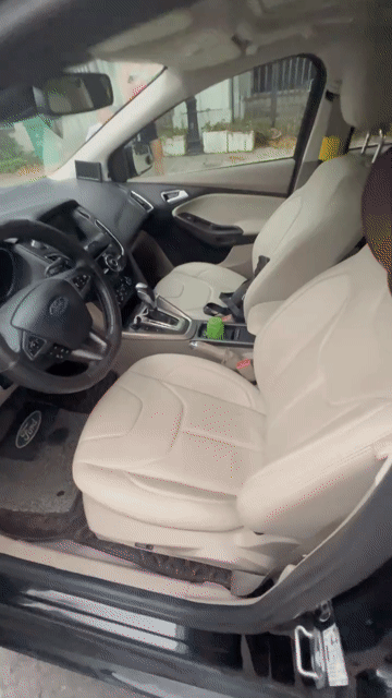 Ford Focus Titanium 2016 Đen 100000 km. Mua bán Ô tô tại Huyện Gia Lâm Hà Nội được đăng bởi Nam hình 1
