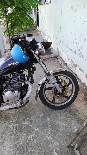 Suzuki GN125 màu Đen. Mua bán Xe máy tại Quận Thanh Khê Đà Nẵng được đăng bởi Ly hình 1