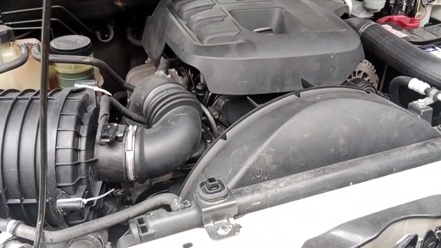 Chevrolet Colorado LT Trắng, số sàn, 100.000 km. Mua bán Ô tô tại Huyện Hóc Môn Tp Hồ Chí Minh được đăng bởi Evitlang hình 1