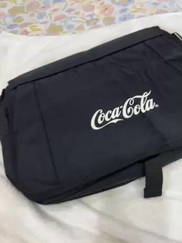 Pass nhanh túi đeo chéo coca cola. Mua bán Túi xách tại Quận 3 Tp Hồ Chí Minh được đăng bởi Phạm Duy Anh hình 1