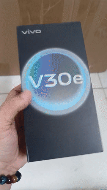 Vivo V30e màn cong giá sốc. Mua bán Điện thoại tại Quận 1 Tp Hồ Chí Minh được đăng bởi Điện thoại tốt HCM hình 1