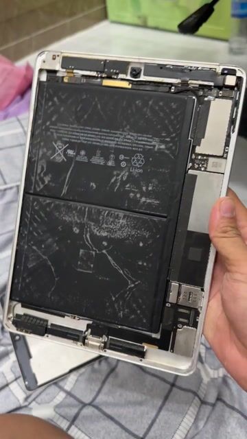 Cụm ipad Air 2 icloud ẩn xài bình thường. Mua bán Máy tính bảng tại Thành phố Thủ Dầu Một Bình Dương được đăng bởi LUZY 249 hình 1