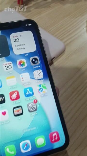 Apple iPhone 11 128GB Trắng 90% mới. Mua bán Điện thoại tại Quận Hoàn Kiếm Hà Nội được đăng bởi Vũ Lê hình 1