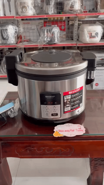 Nồi cơm điện Sharp KS-5400V-ST 5.4L. Mua bán Bếp, lò, đồ điện nhà bếp tại Huyện Bình Chánh Tp Hồ Chí Minh được đăng bởi Điện Máy Cát Tường hình 1