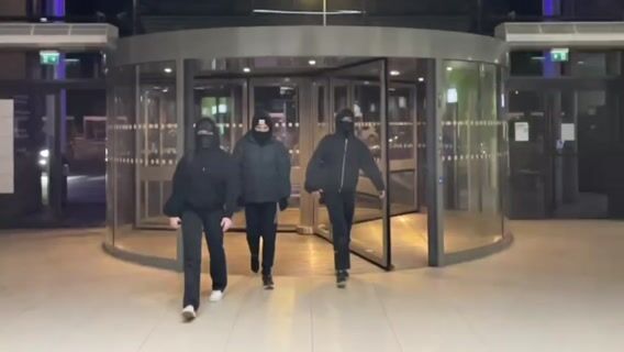 Agent de sécurité au delà du surveillant