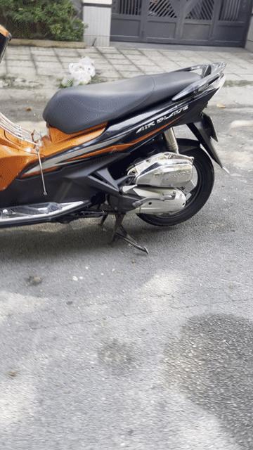 Honda Air Blade Fi 2015 Cam đen. Mua bán Xe máy tại Quận Tân Phú Tp Hồ Chí Minh được đăng bởi Hoàng Trung hình 1