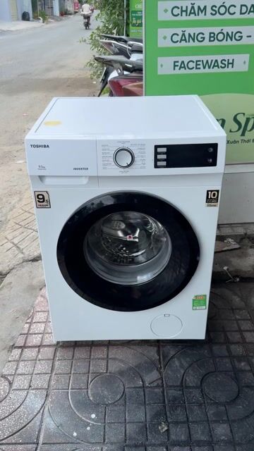 Máy giặt Toshiba Inverter 9.5kg Trắng. Mua bán Máy giặt tại Huyện Hóc Môn Tp Hồ Chí Minh được đăng bởi Linh Tran hình 1