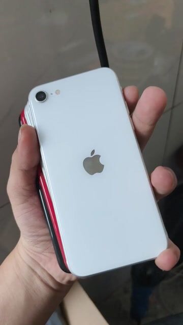 iPhone SE 2020 64g. quốc tế . zin áp ốc. đẹp cận99. Mua bán Điện thoại tại Quận 10 Tp Hồ Chí Minh được đăng bởi phạm trường giang thích giao lưu  hình 1