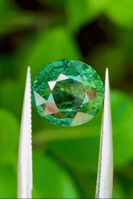 Đá quý PNJ Sapphire tự nhiên. Mua bán Đồ sưu tầm, đồ cổ tại Huyện Thuỷ Nguyên Hải Phòng được đăng bởi CHANEL ĐẤT CẢNG hình 1