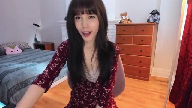 Model - Lunasha deepthroat