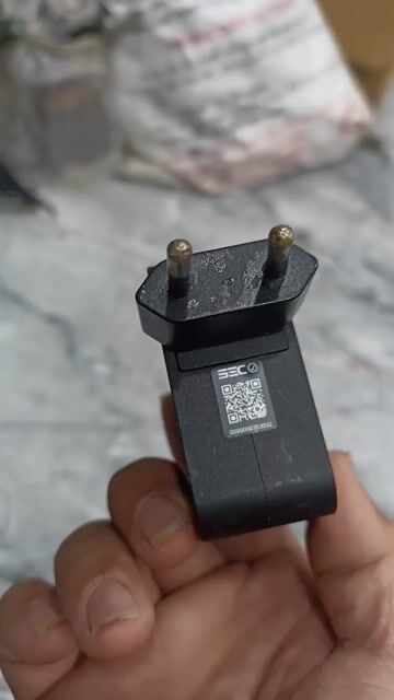 Sạc laptop Asus 65W đầu nhỏ Đen. Mua bán Phụ kiện (Màn hình, Chuột...) tại Quận Bình Tân Tp Hồ Chí Minh được đăng bởi Nguyễn Hữu Quang hình 1