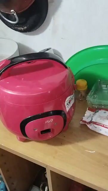 Nồi cơm điện Hàn Quốc Hồng đã dùng. Mua bán Bếp, lò, đồ điện nhà bếp tại Thị xã Tân Uyên Bình Dương được đăng bởi ANHTACO  hình 1
