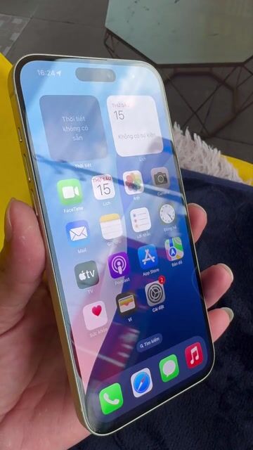 iPhone 15 Plus 128GB Vàng Đã sử dụng. Mua bán Điện thoại tại Thành phố Thuận An Bình Dương được đăng bởi cầm đồ Hà Minh Tâm  hình 1