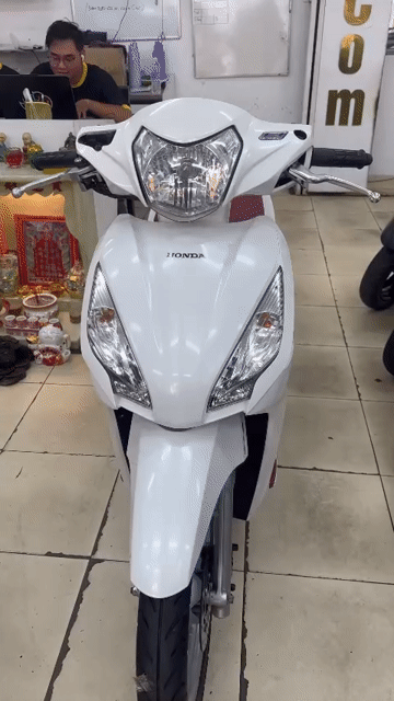Honda Vision 110cc 2015 bs 59v2-20700. Mua bán Xe máy tại Quận Phú Nhuận Tp Hồ Chí Minh được đăng bởi Thanh Hùng xebachin  hình 1