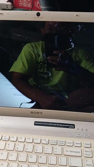 Sony VAIO E Series Core I3 Trắng. Mua bán Laptop tại Quận Tân Bình Tp Hồ Chí Minh được đăng bởi Thành hình 1
