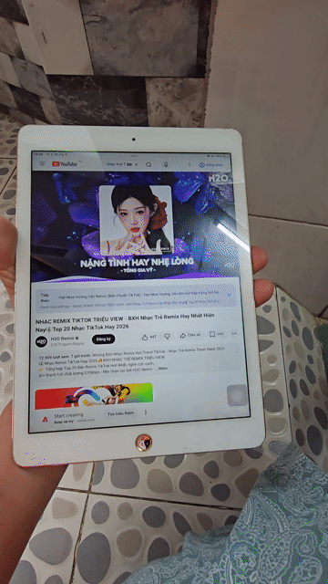 Apple iPad Air 2 wifi + 4G 64GB quốc tế pin 100%. Mua bán Máy tính bảng tại Huyện Cần Đước Long An được đăng bởi Hoàng Hải hình 1