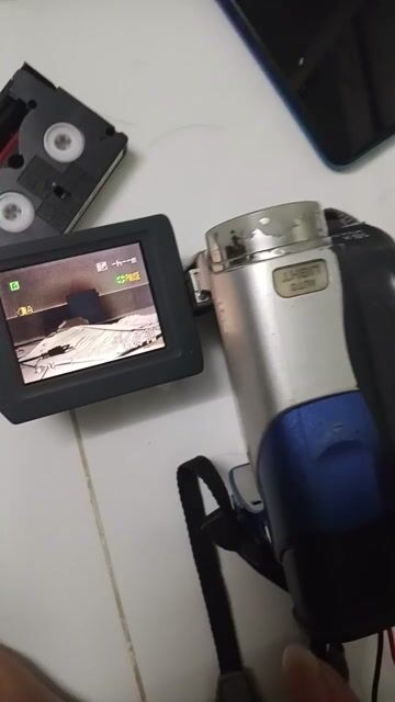 Máy quay JVC Bạc, Xanh 16x. Mua bán Máy ảnh, Máy quay tại Quận Hải Châu Đà Nẵng được đăng bởi Vinh tiến Đoàn hình 1
