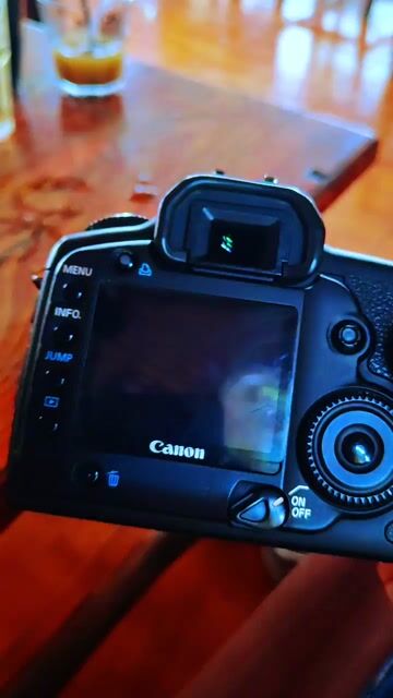 Máy ảnh Canon 5Dc Đen. Mua bán Máy ảnh, Máy quay tại Quận Cái Răng Cần Thơ được đăng bởi Vân Thanh Ung hình 1