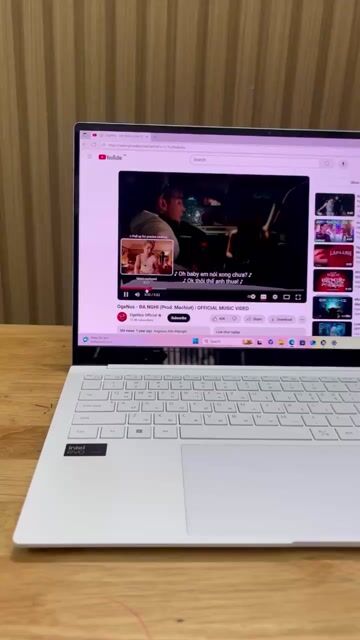 SAMSUNG NT951XGK 2024 125H 18CPU/15.6 Amoled/1,1kg. Mua bán Laptop tại Quận Tân Phú Tp Hồ Chí Minh được đăng bởi LAPTOPTOTVN hình 1