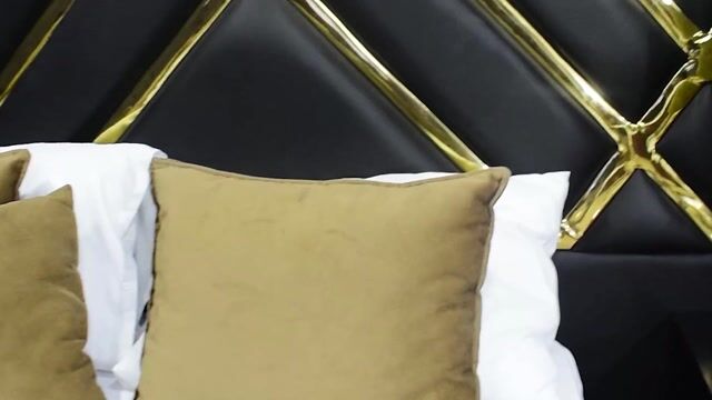 Model - Antonela Carter dildo