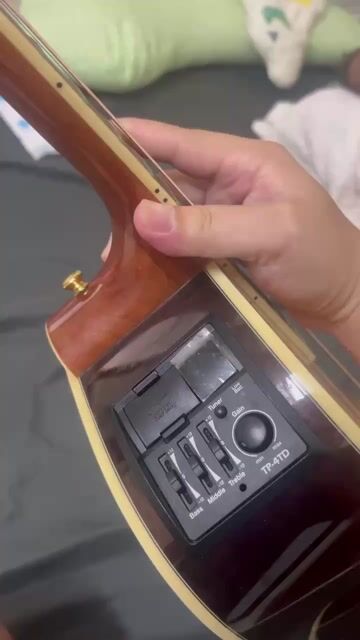 Đàn guitar Takamine GC51CE-NAT màu gỗ tự nhiên 99%. Mua bán Nhạc cụ tại Quận Cầu Giấy Hà Nội được đăng bởi Đạt Cua hình 1