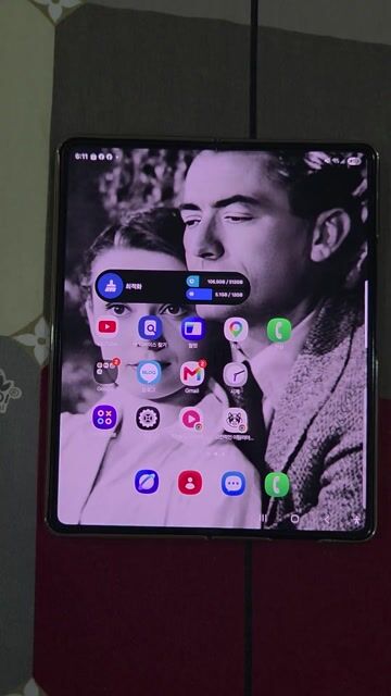 Samsung Z Folder 512GB Vàng đồng, Trắng Hàn Quốc. Mua bán Điện thoại tại Quận 7 Tp Hồ Chí Minh được đăng bởi Ho Sung hình 1
